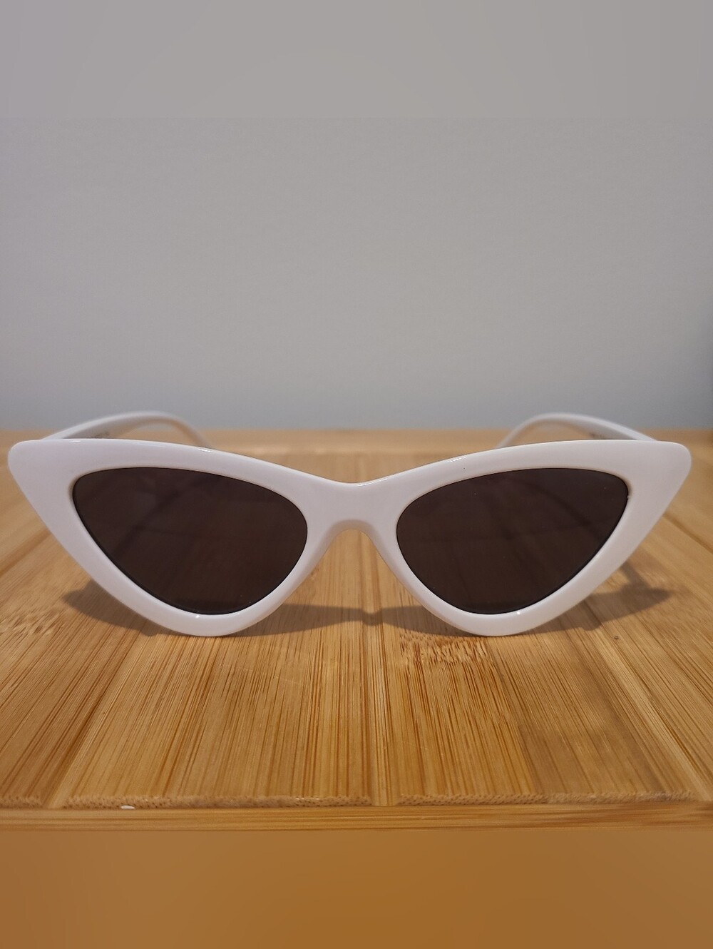 Vintage Style Sunglasses 50s White Black